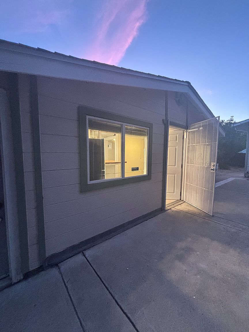 1360 C St photo 2