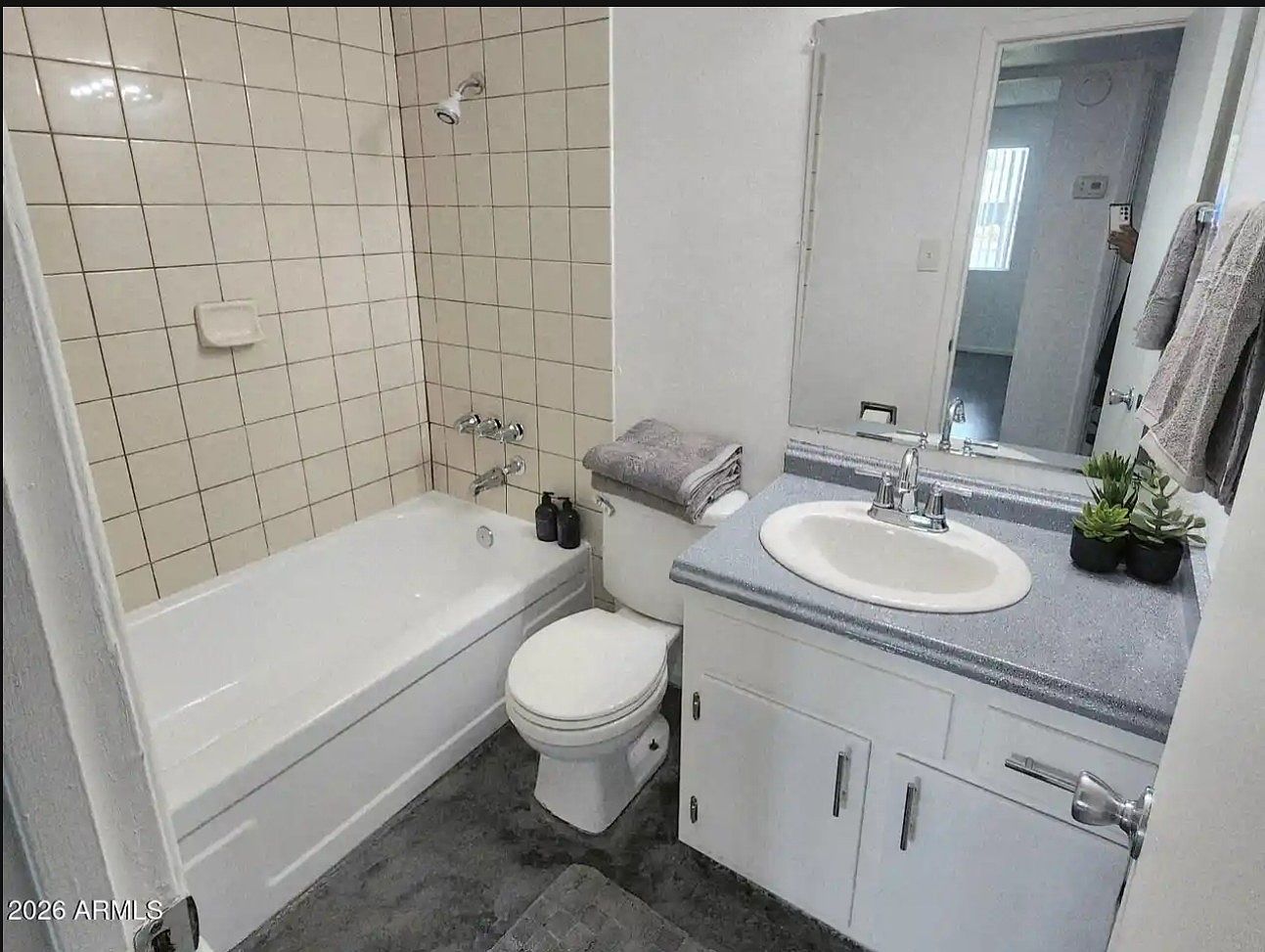 4349 W Keim Dr photo 5