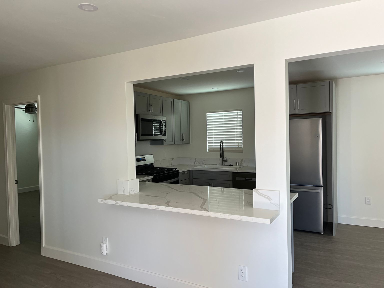 6631 La Jolla Blvd photo 3