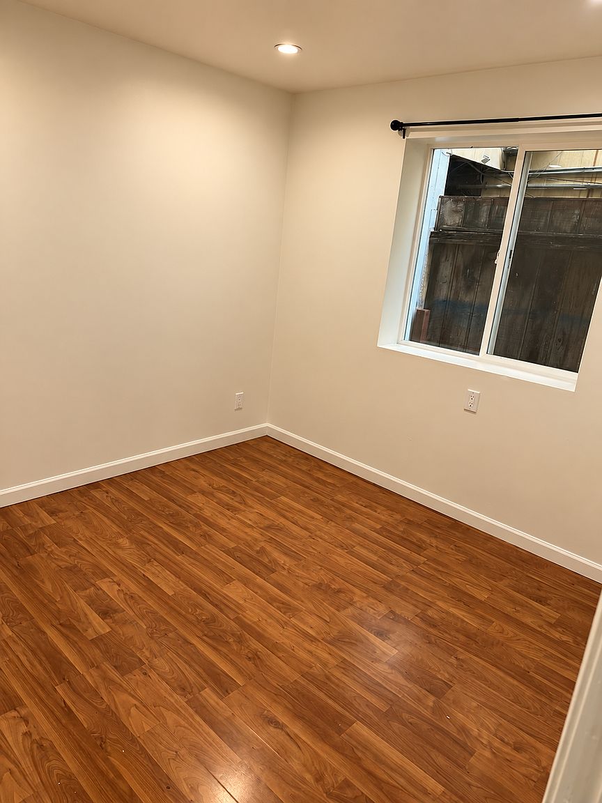 2BR/1BA In Law Adu on Anza St · San Francisco photo 5