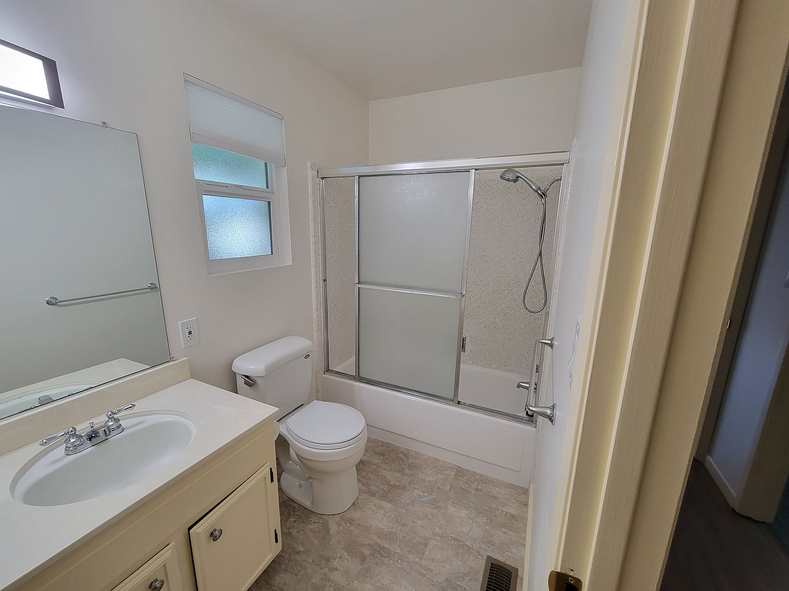 2216 Mesquite Dr photo 5