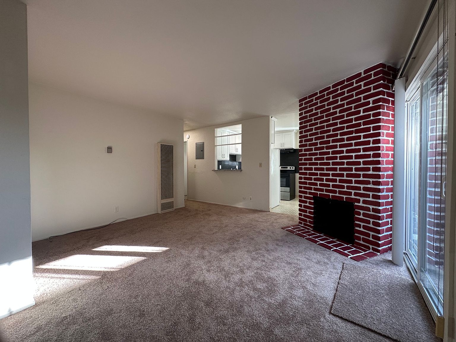 1175 Ayala Dr photo 2