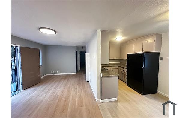 1725 Bissell Ave photo 2