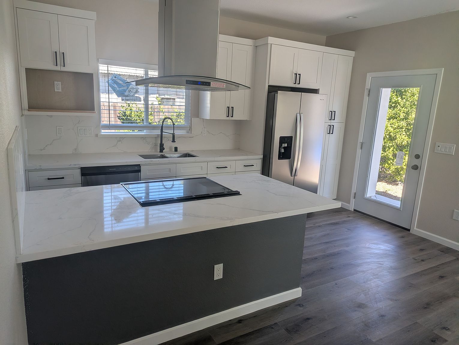 26323 N Louisa Ave photo 3
