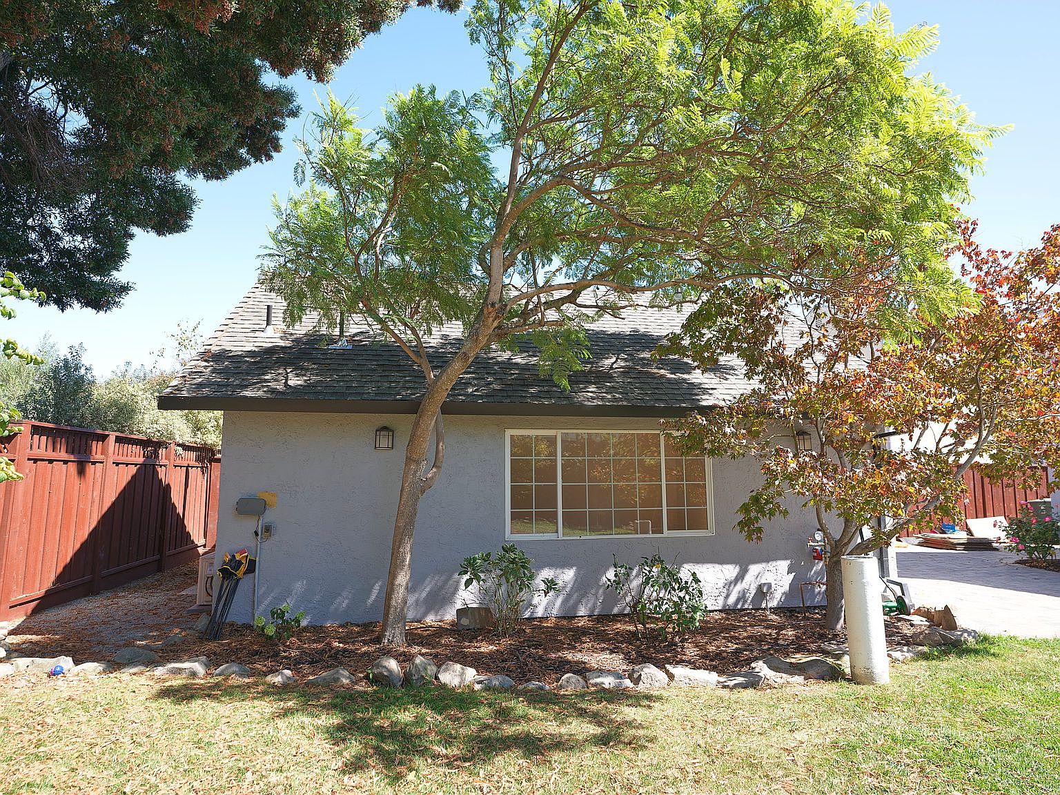 142 30th Ave photo 3