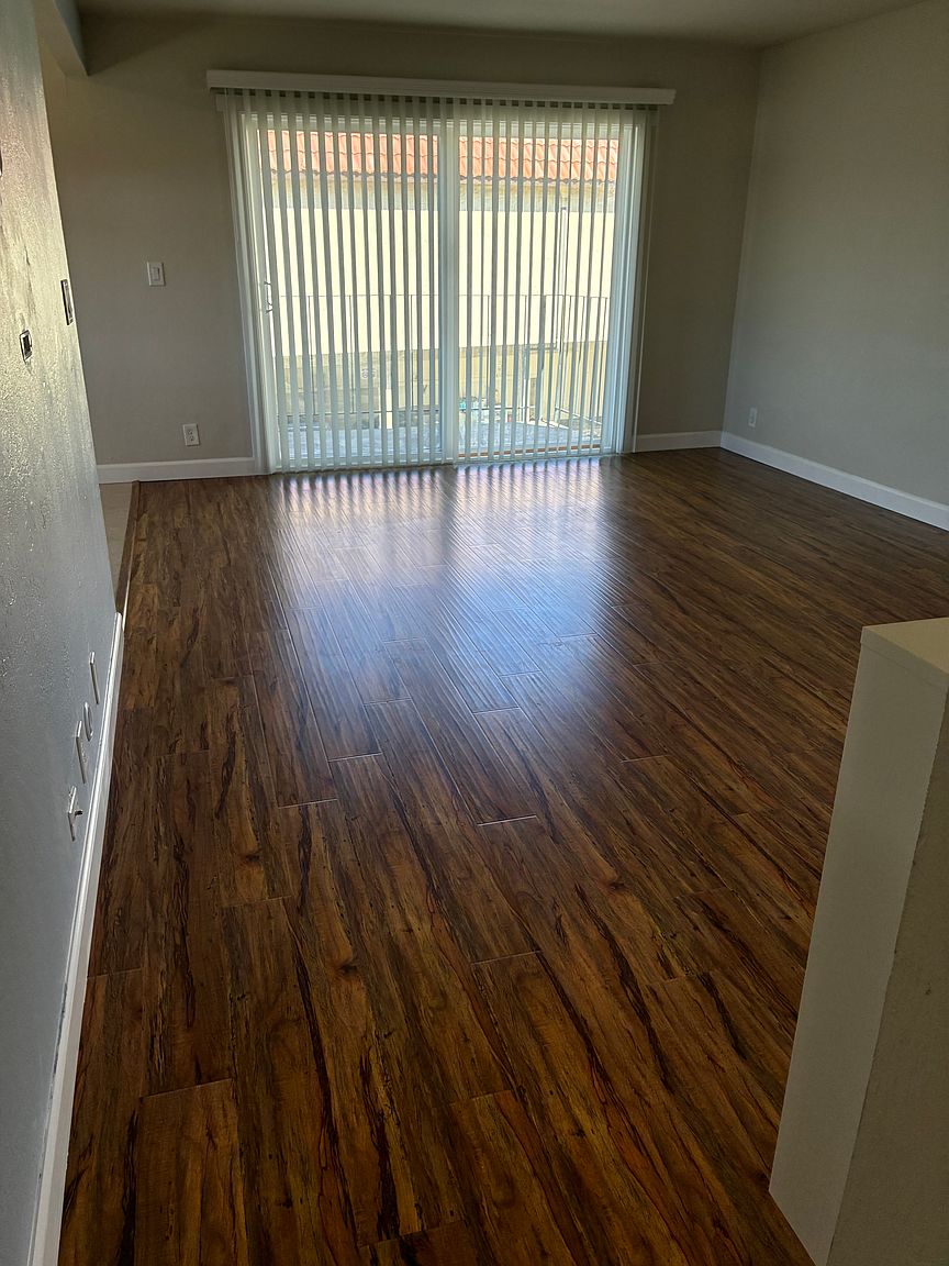 3330 Cabrillo Ave photo 4