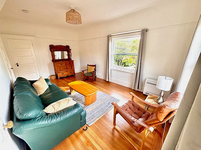 2721 Stuart St photo 2