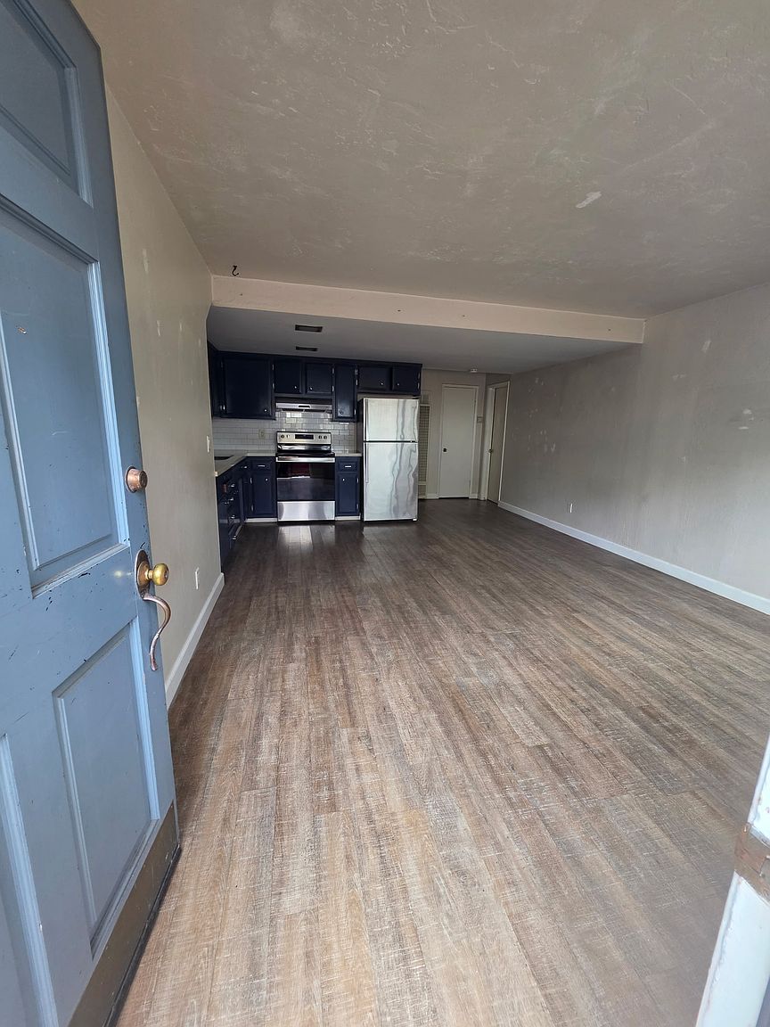 207 Cherry Ave photo 4