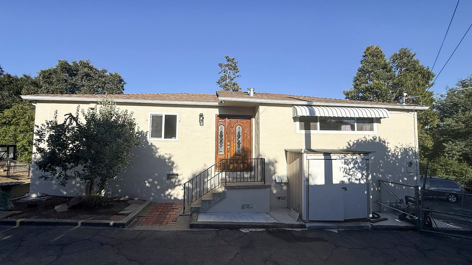 3682 Seven Hills Rd