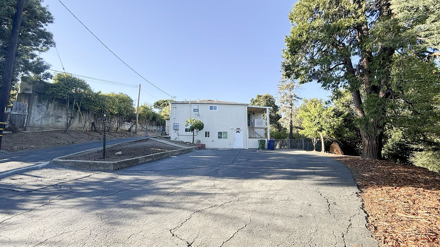 3682 Seven Hills Rd photo 4