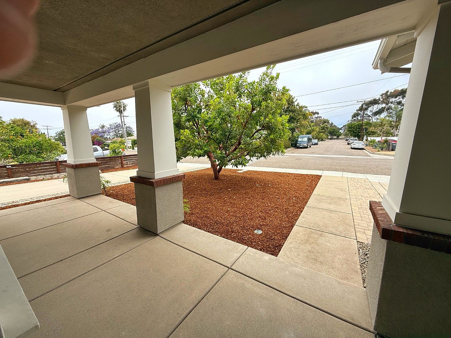 1099 Buena Vista Way photo 4