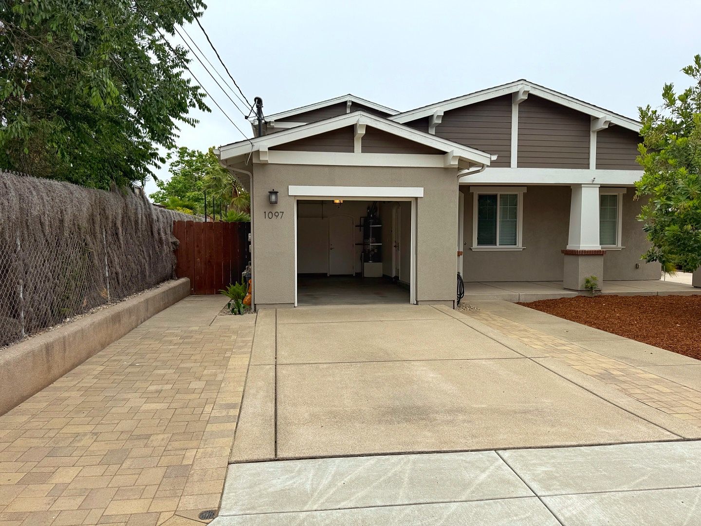 1099 Buena Vista Way photo 5