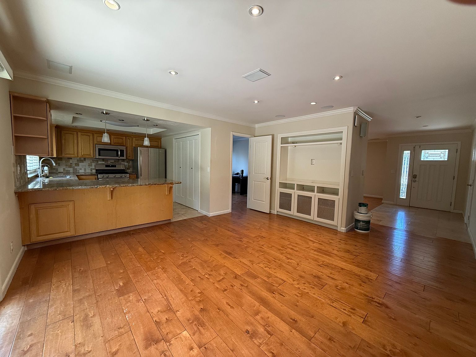 6042 Donna Ct photo 4