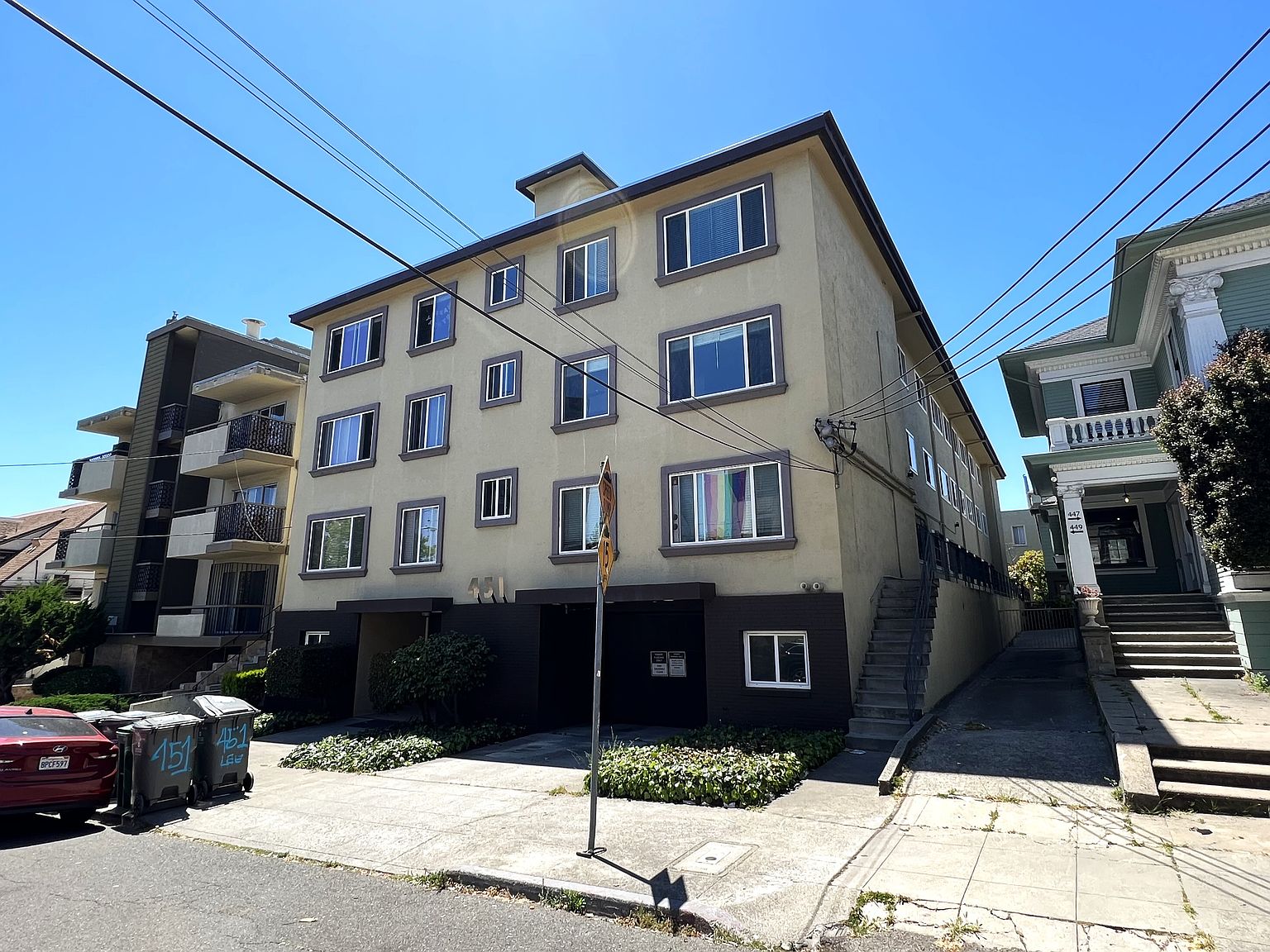 453 Lee St photo 2