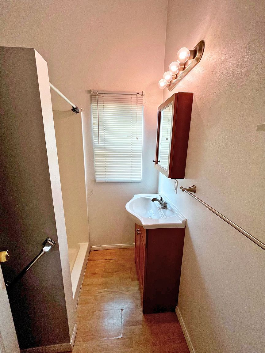 1219 W Woodland Ave photo 5