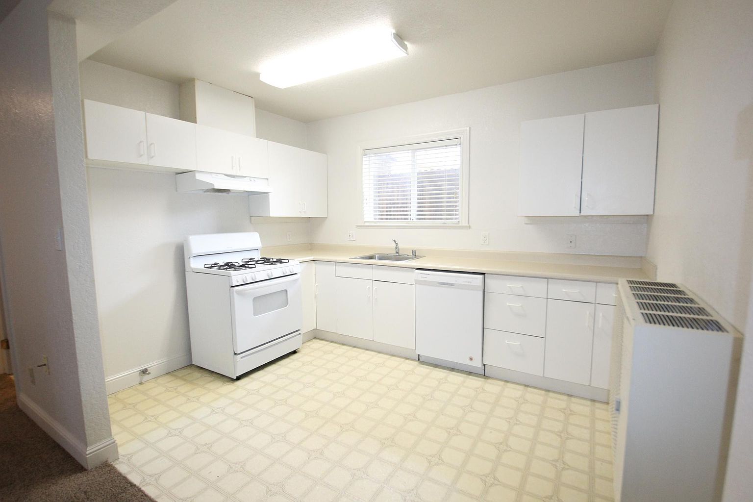 310B Warren St photo 5