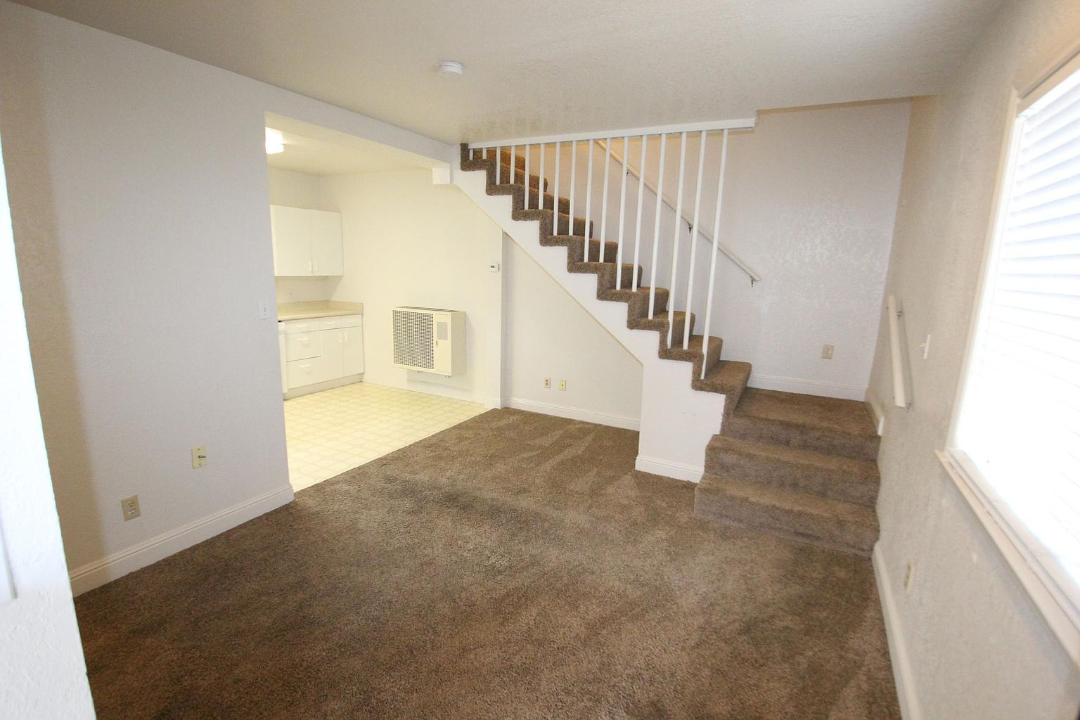 310B Warren St photo 3