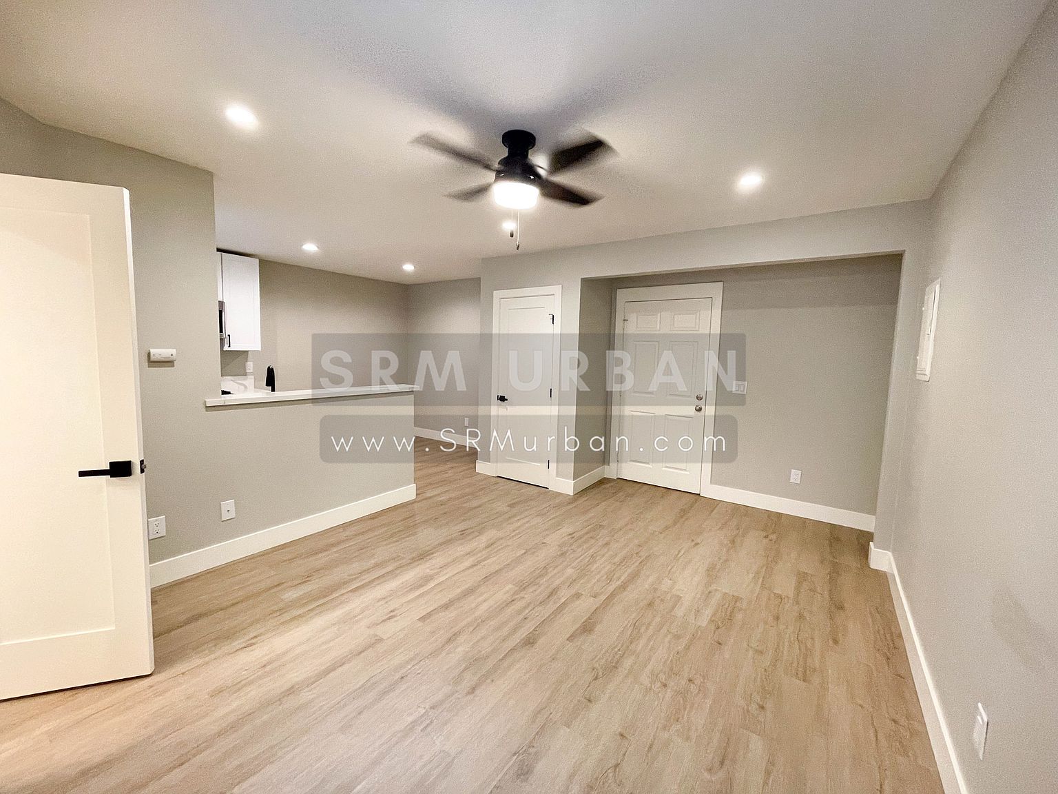 3036 B St photo 3
