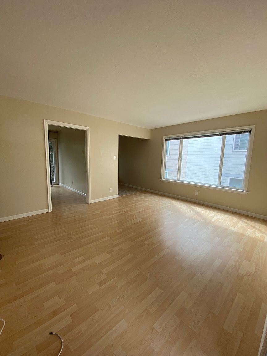1BR/1BA Apartment on Monterey Blvd · San Francisco photo 2