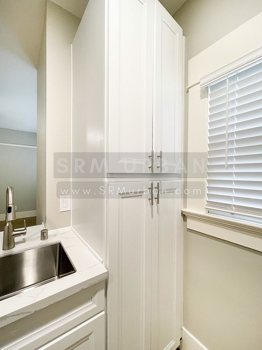 1556 8th Ave photo 4