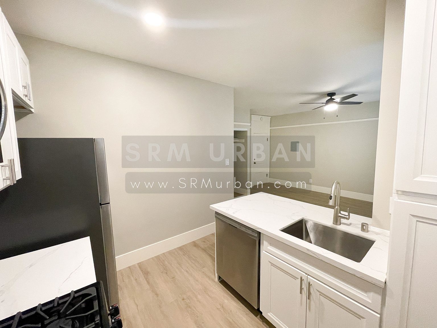 1556 8th Ave photo 3