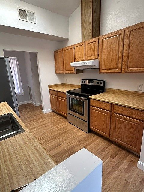 268 Santa Clara Ave photo 5