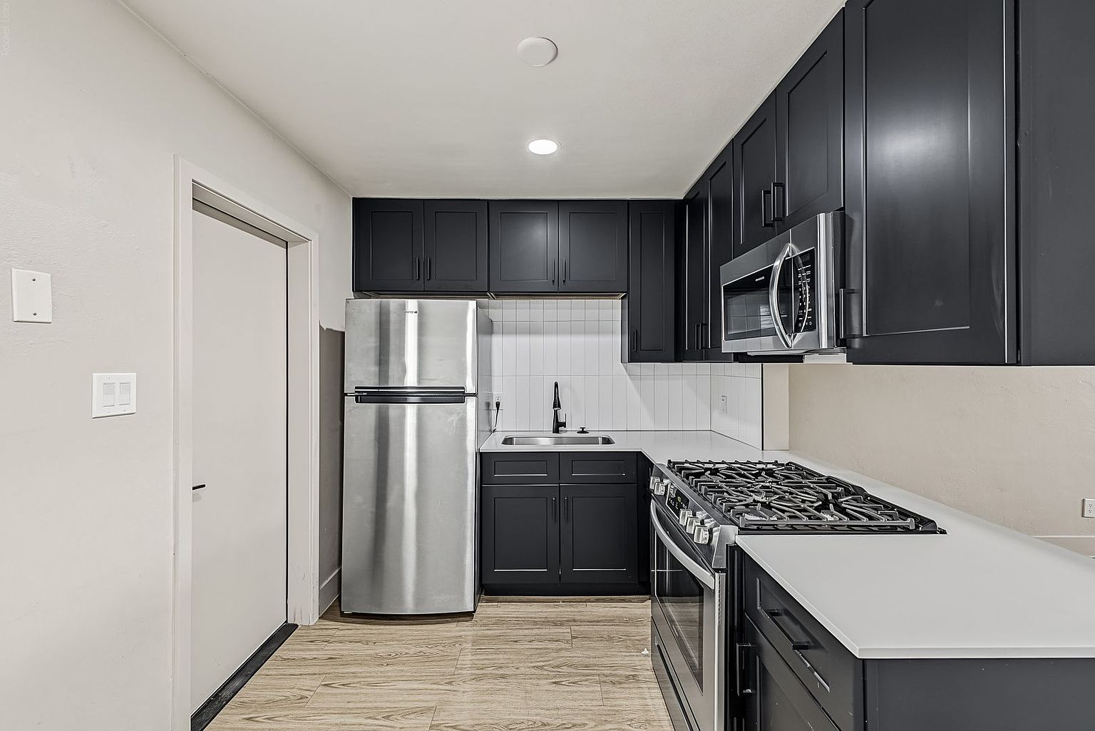 2309 N Dayton St Phoenix, AZ 85006 photo 2