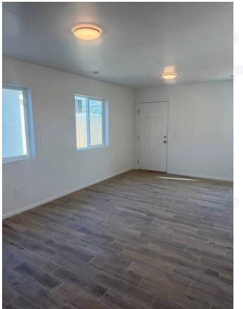 3981 Quince St photo 4