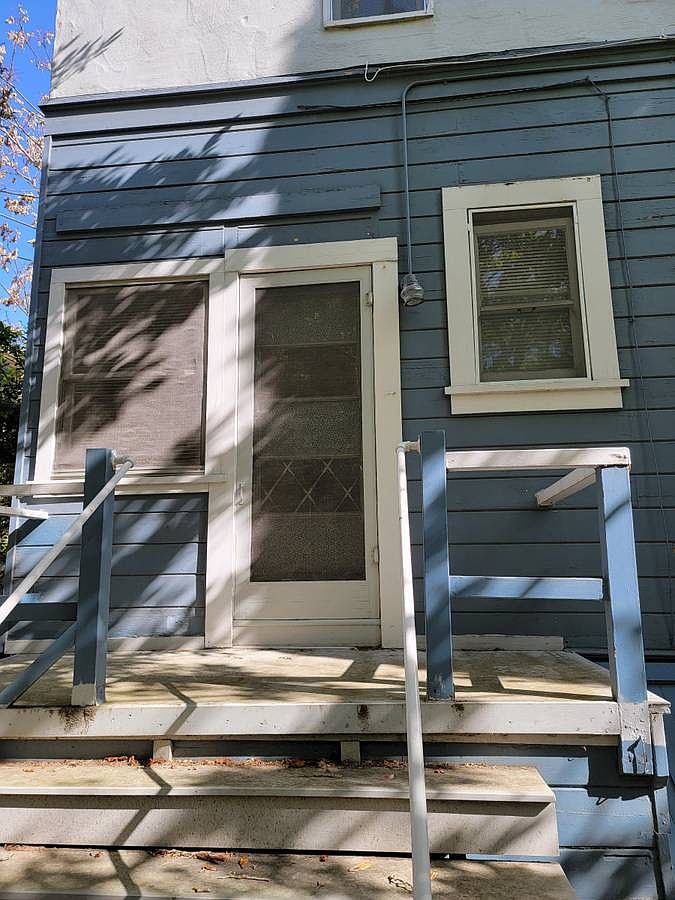 1BR/1BA Duplex on Everett Avenue · Palo Alto photo 2