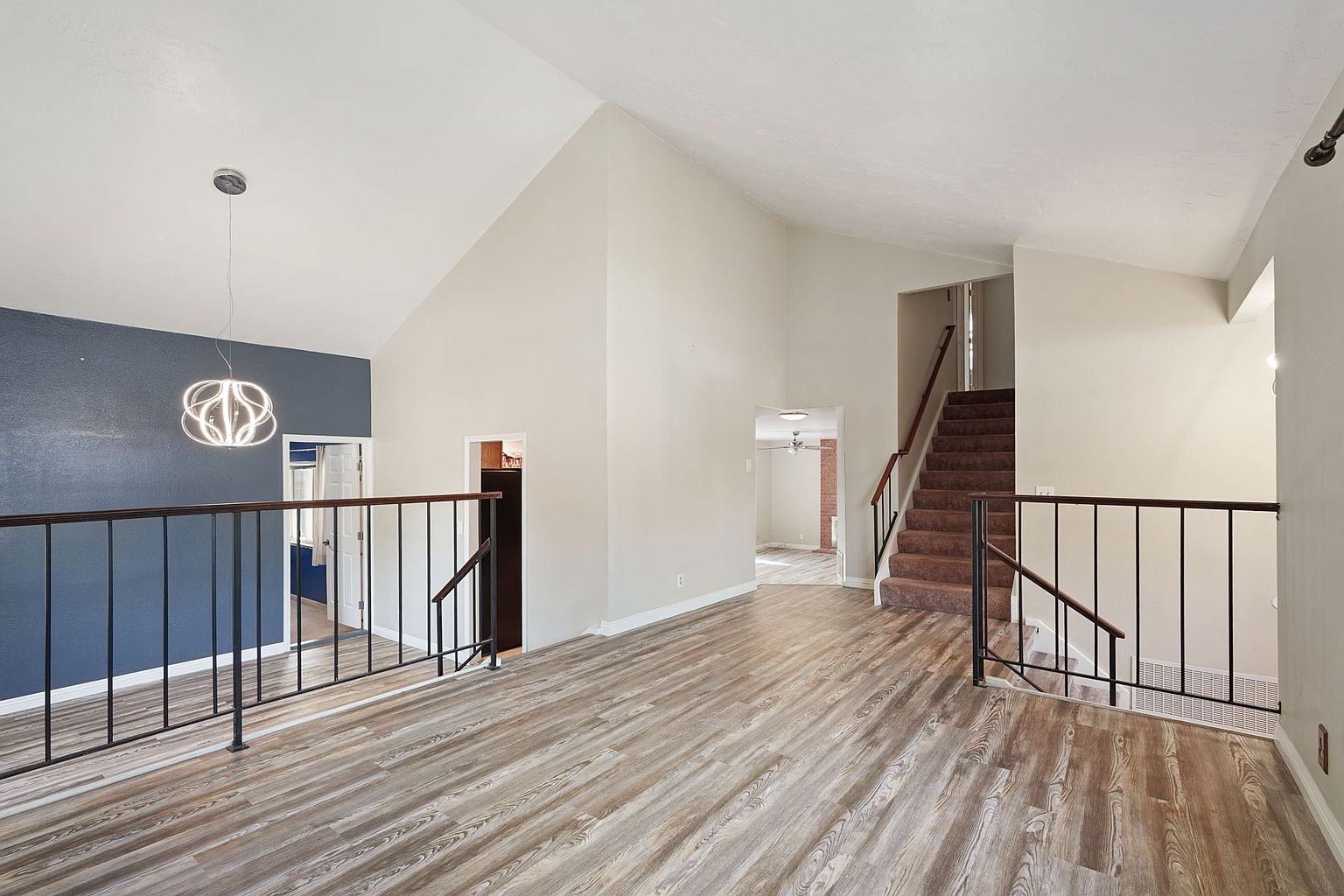 152 Redwood City photo 2