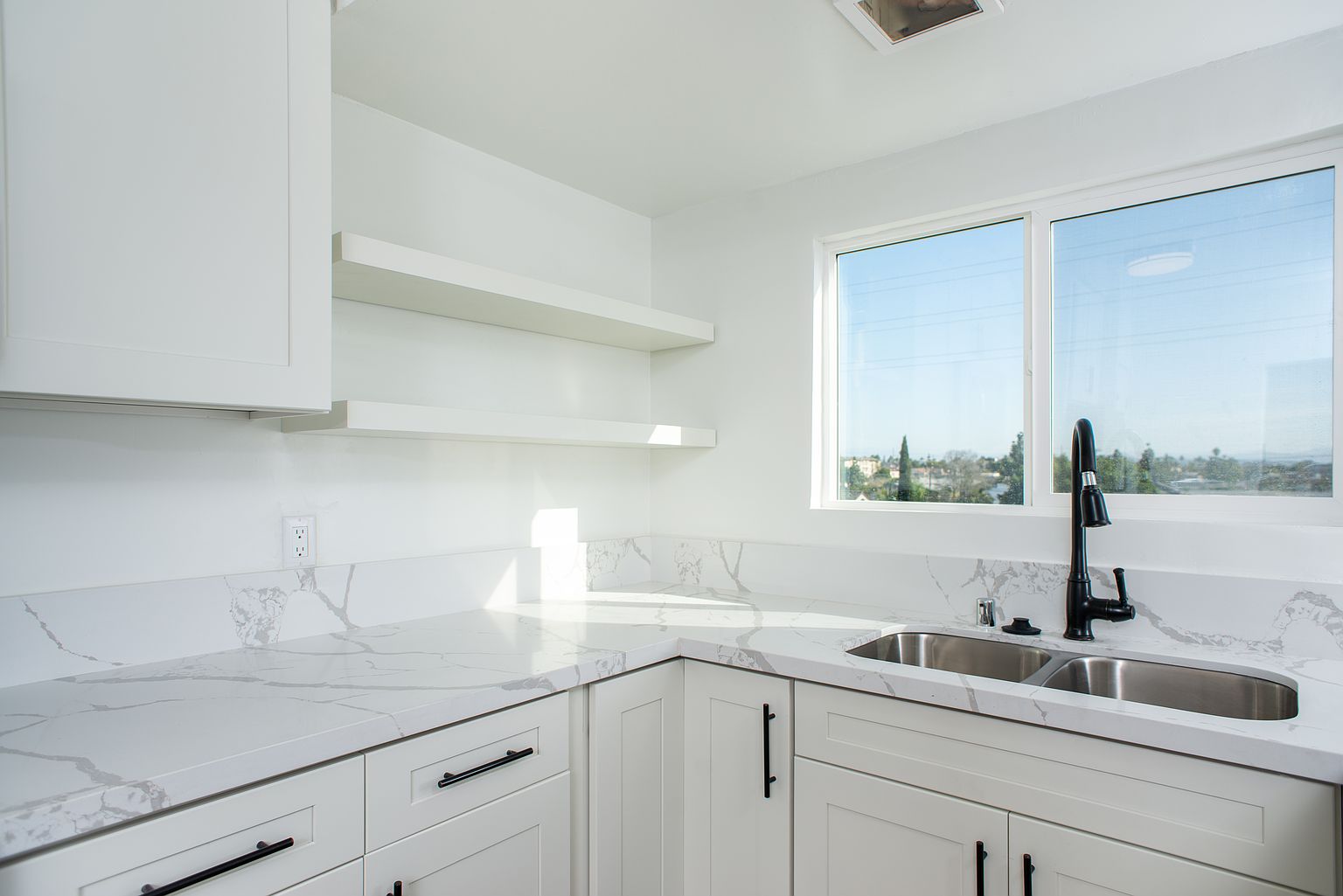 3968 32nd St photo 3