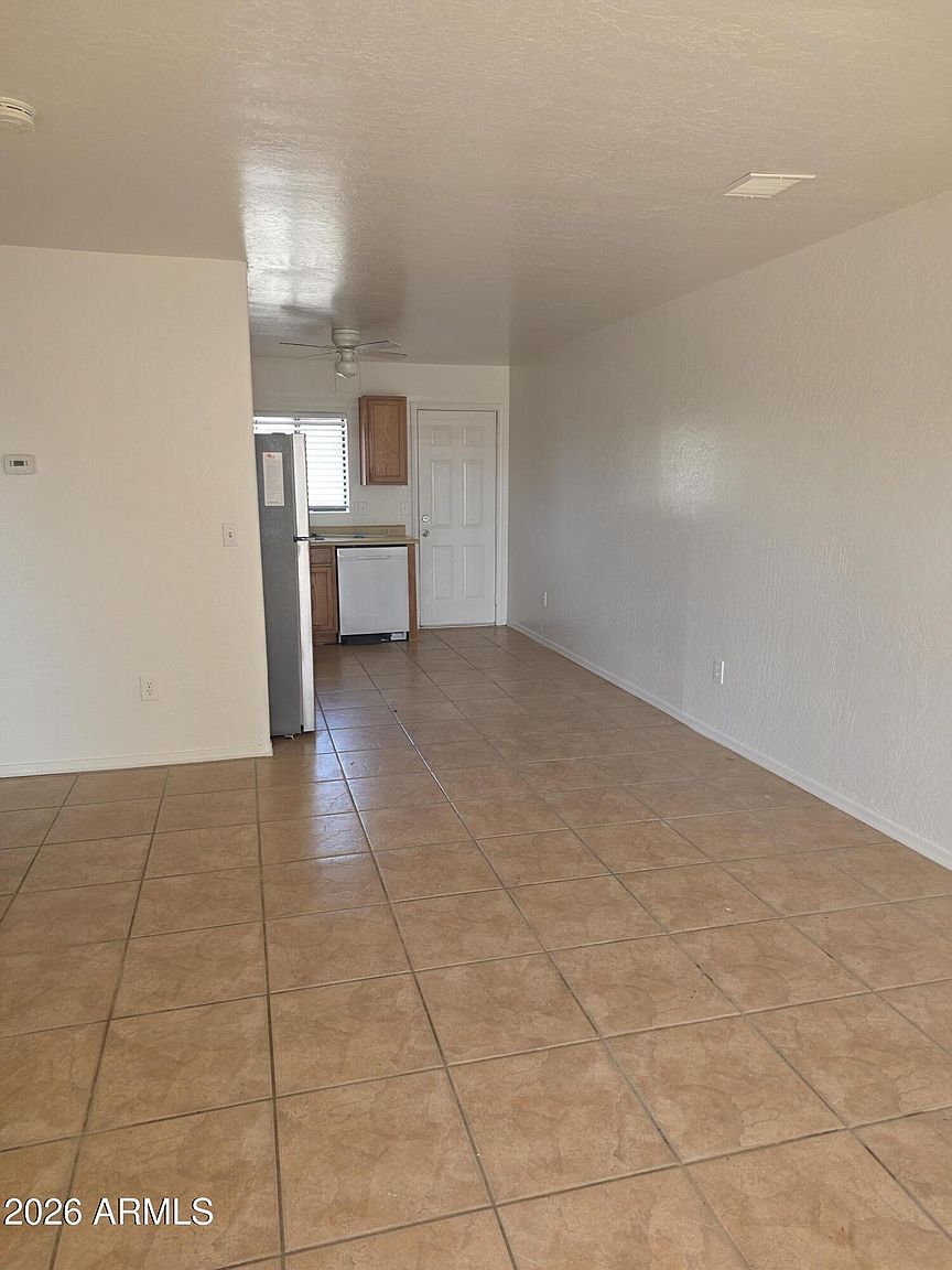 9950 W Lynx Dr Arizona City, AZ 85123 photo 2