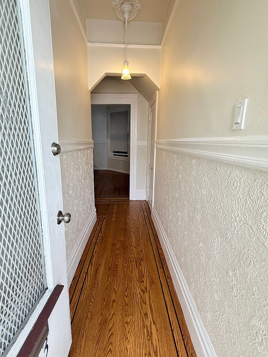 3483 22nd St photo 2