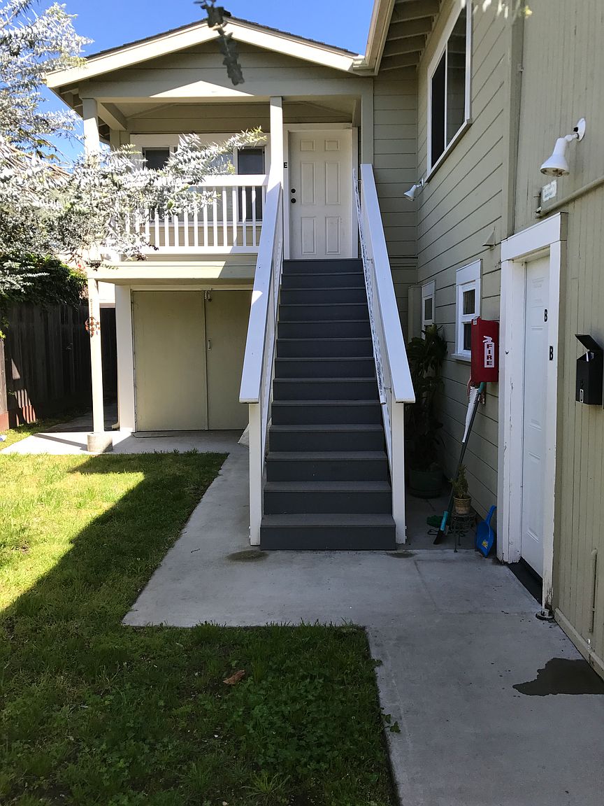 801 Riverside Ave photo 3