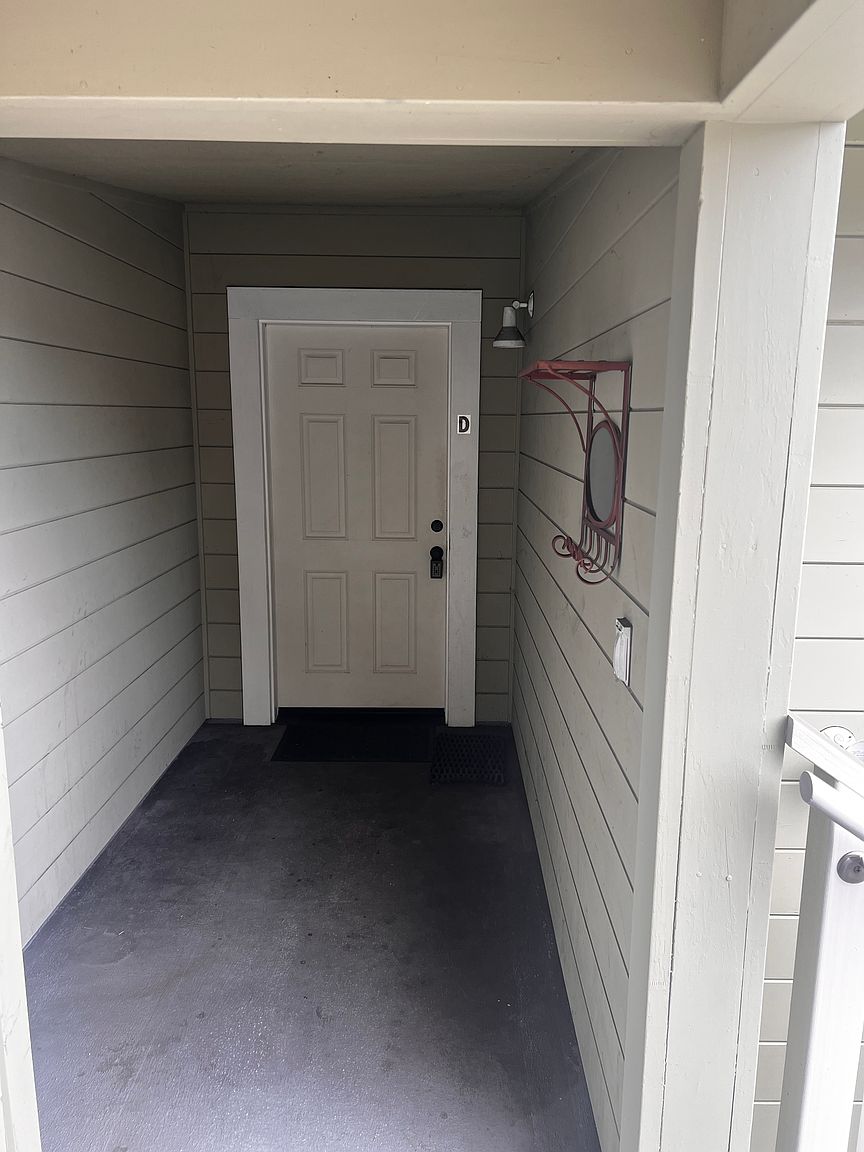 801 Riverside Ave photo 4