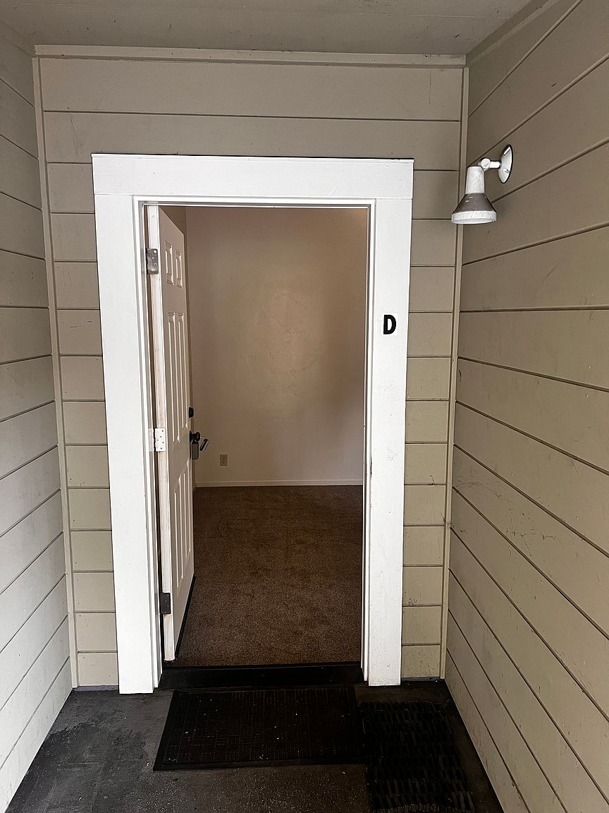801 Riverside Ave photo 5