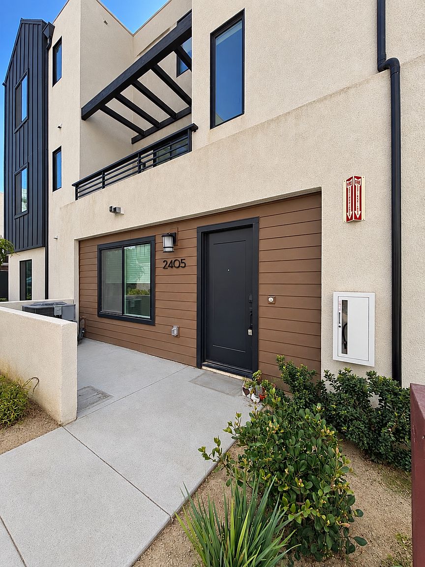 2405 Cascalote Loop photo 4