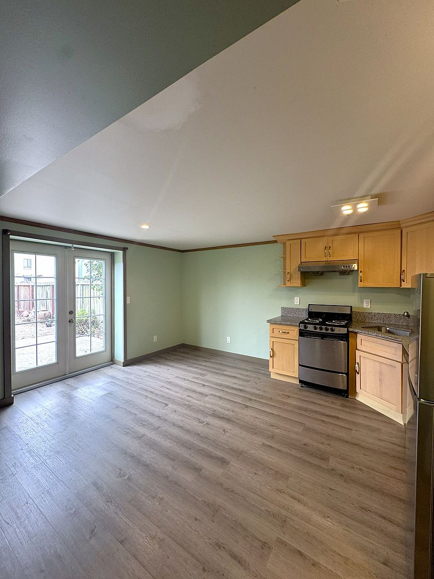 1922 48th Ave