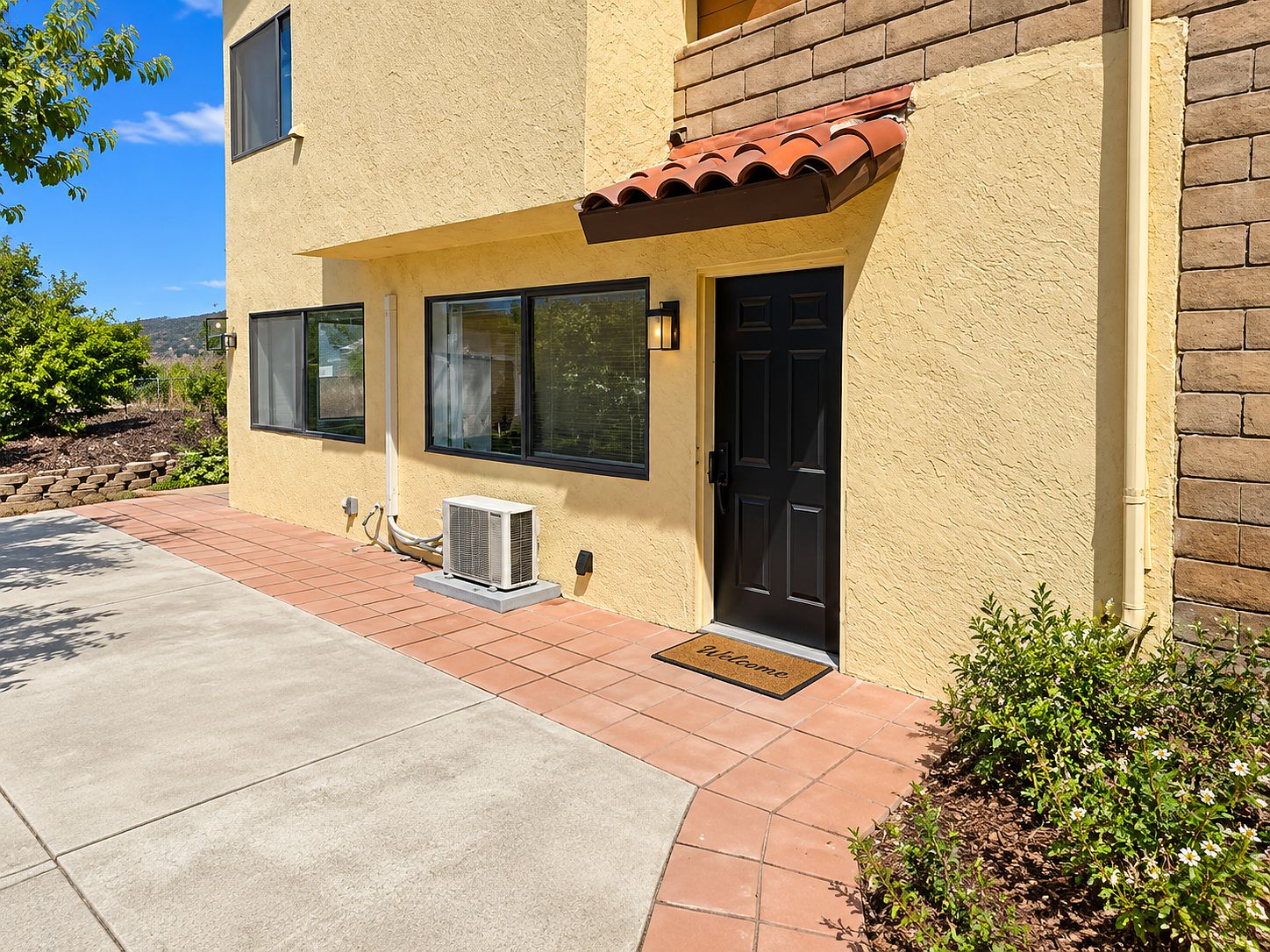 2665 Kauana Loa Dr photo 2