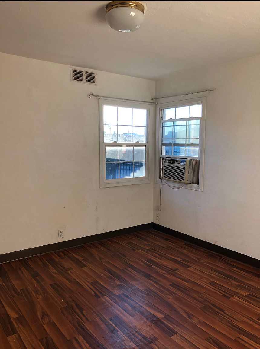 1BR/1BA Single Family House on Hale Ave · Oakland photo 4