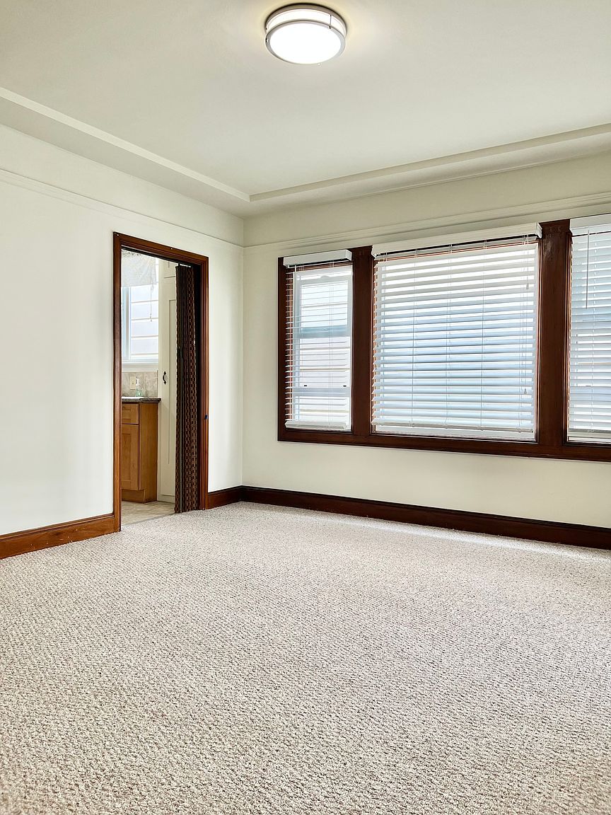 2BR/1BA Other on Rae Ave · San Francisco photo 5