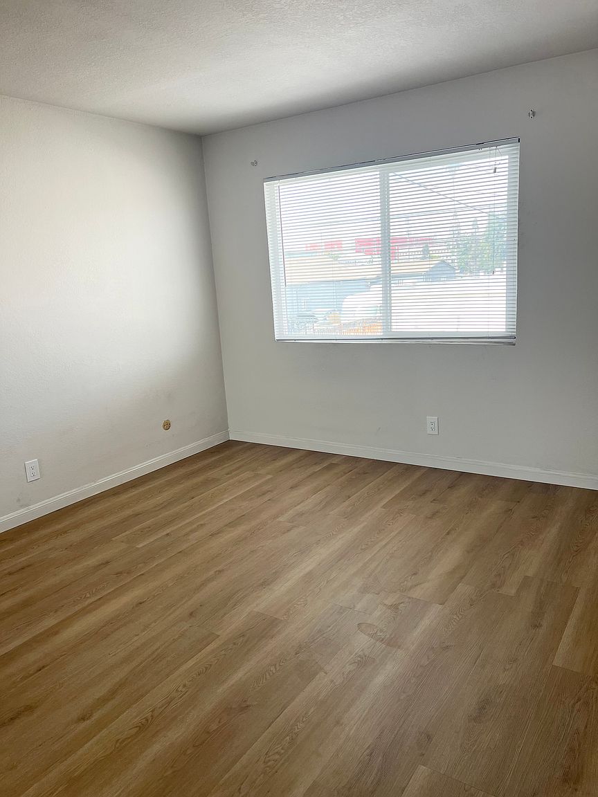 1BR/1BA Apartment on 46th Ave · Oakland photo 4