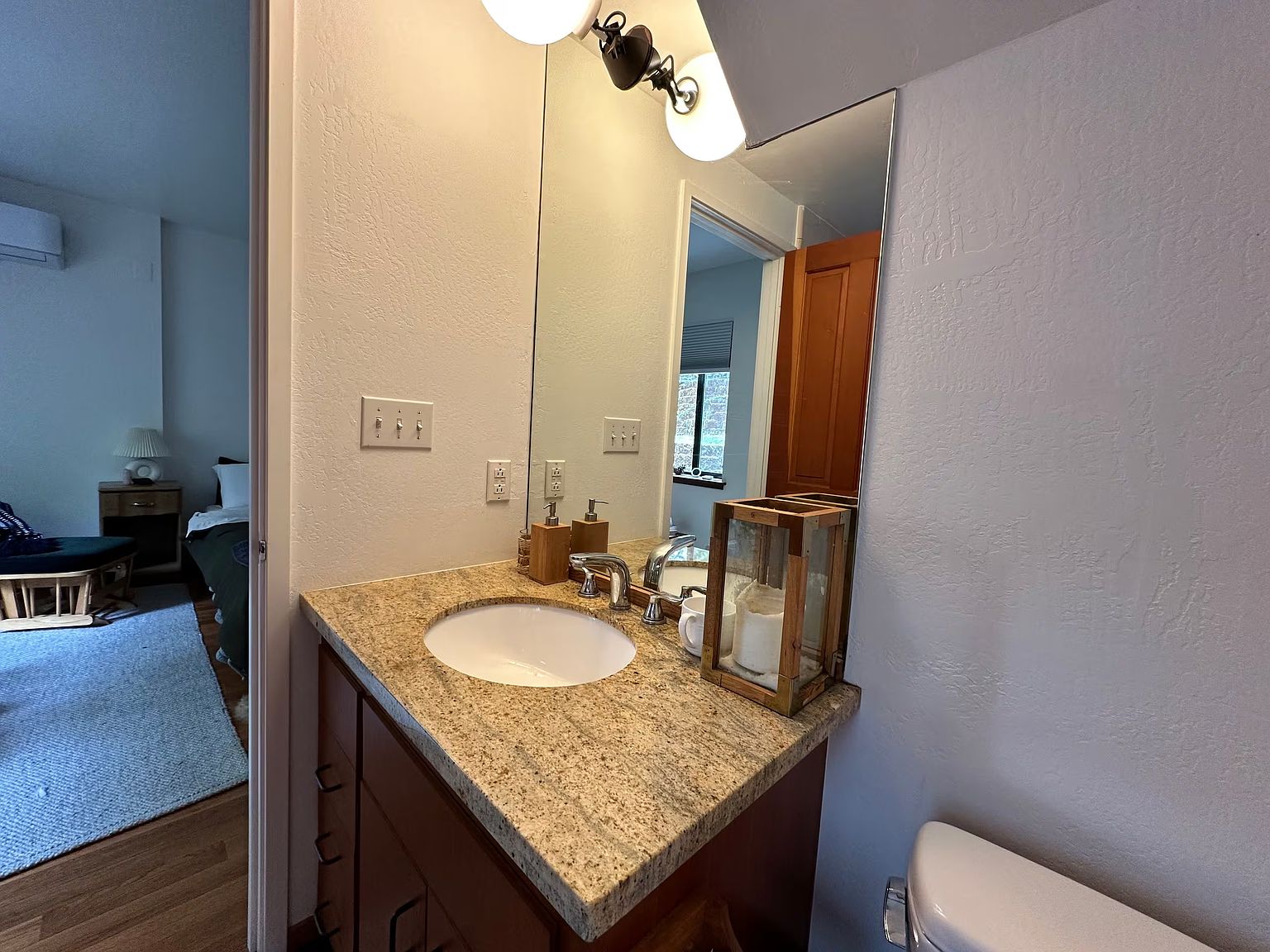 46 Fir Ave photo 4