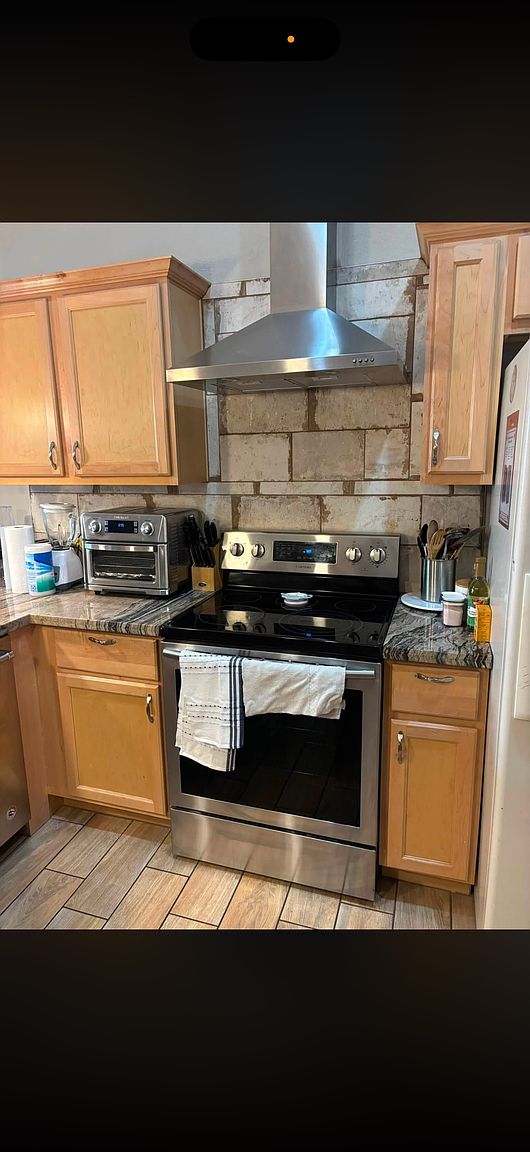 6325 W Cheryl Dr photo 4