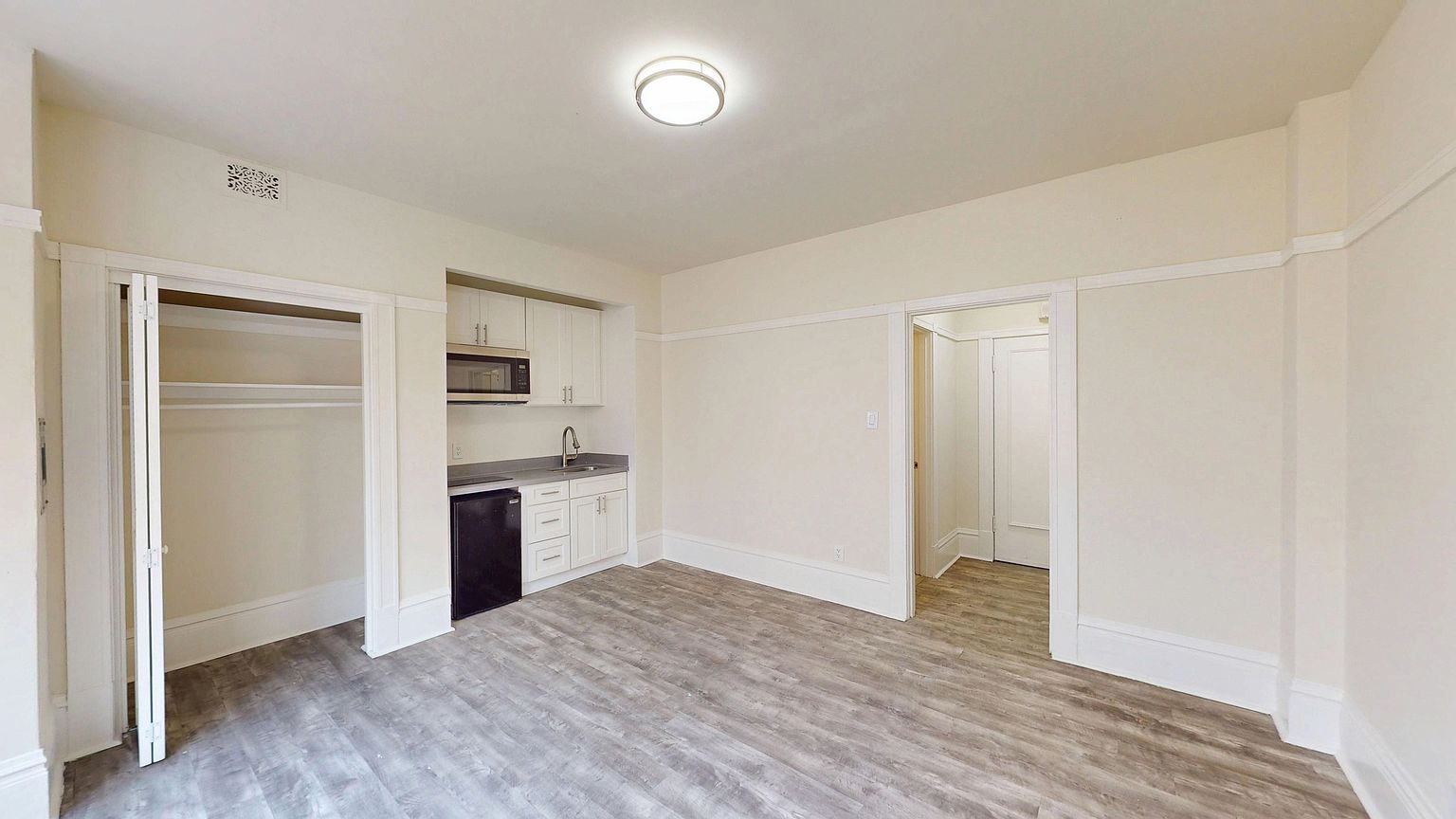 0BR/1BA Apartment on Ellis St - 610 · San Francisco photo 2