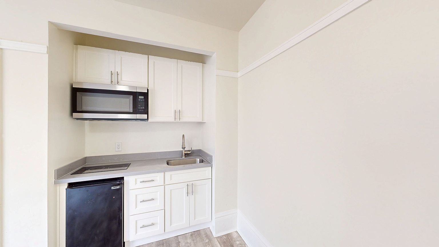 0BR/1BA Apartment on Ellis St - 610 · San Francisco photo 3