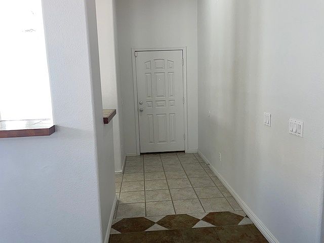 972 W 21st Ave photo 5