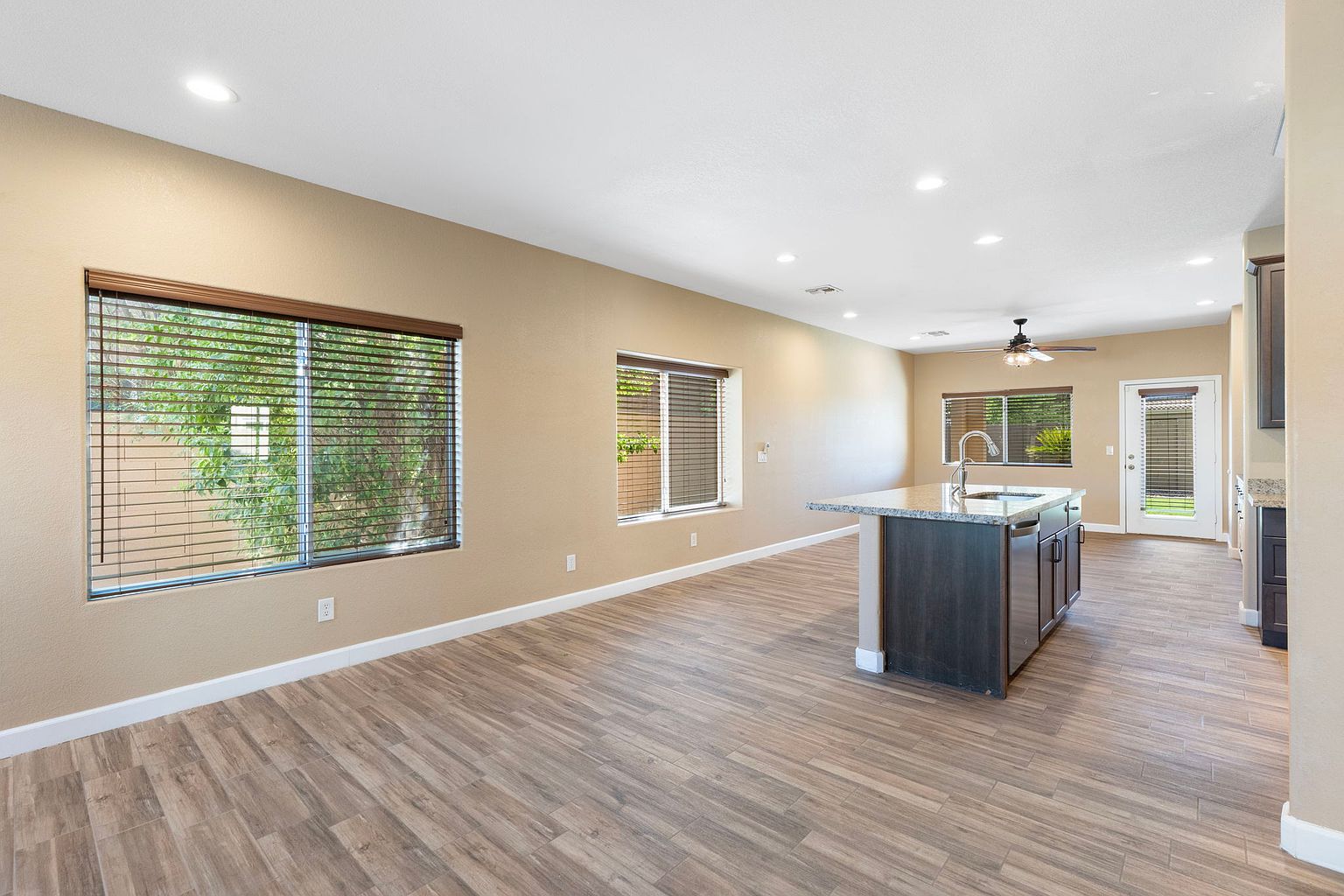 3669 E Derringer Way photo 3