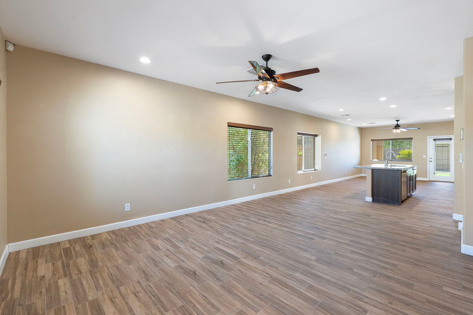 3669 E Derringer Way photo 2