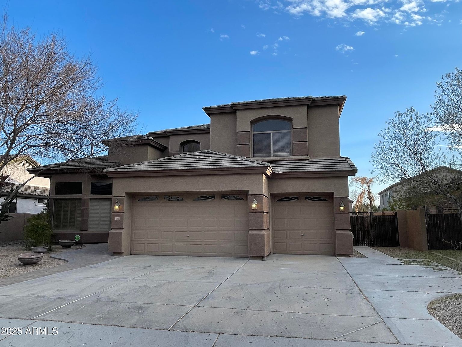 1283 E Saragosa St photo 5